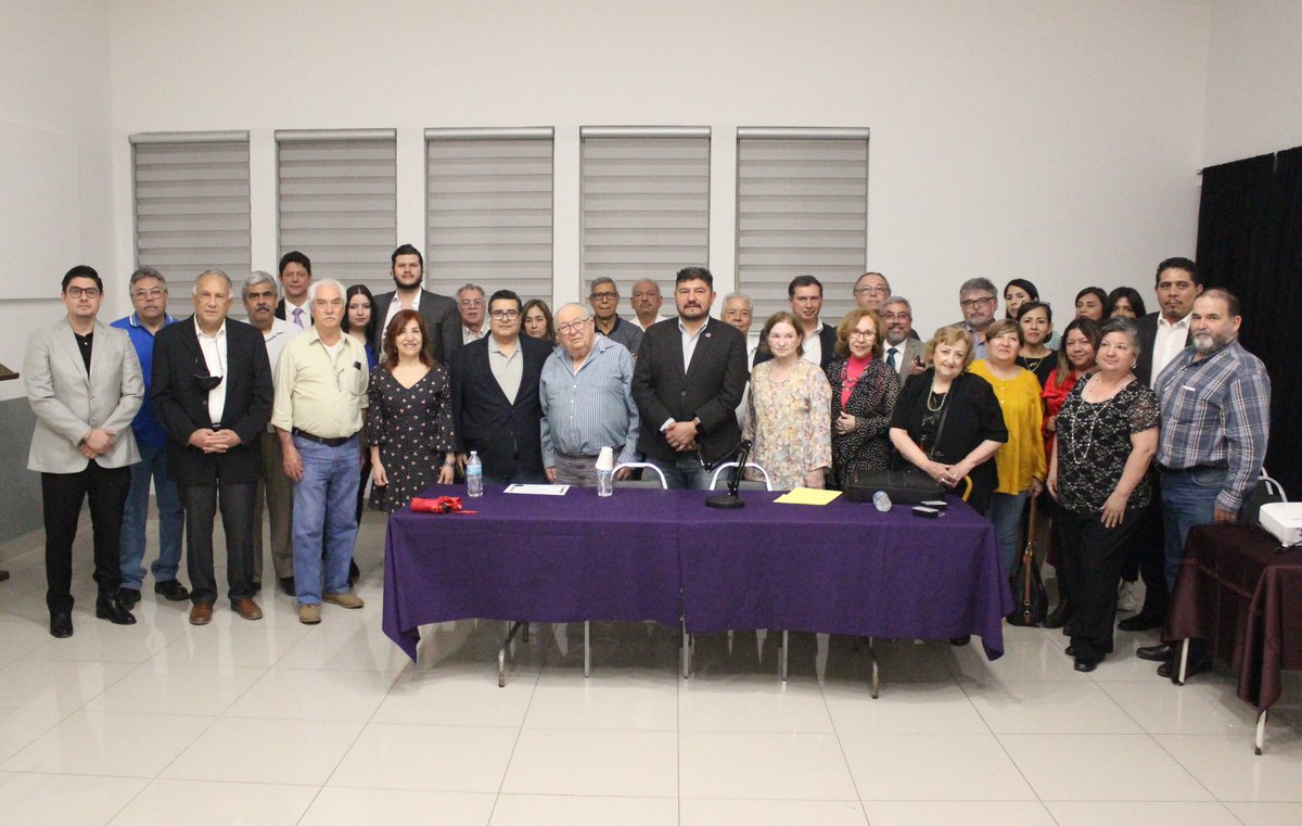 granlogianl's tweet photo. "La nacionalidad en España y Portugal para descendientes de sefarditas en N.L." impartida por Benicio S. Sánchez G. Presentes el Gran Maestro Héctor. E. Arredondo Morales, los panelistas; Mtra. Mónica Montemayor, Óscar Rocha, Mtro. Jorge Salazar,  moderado por Oscar Tamez https://t.co/AYI6Zoik7f