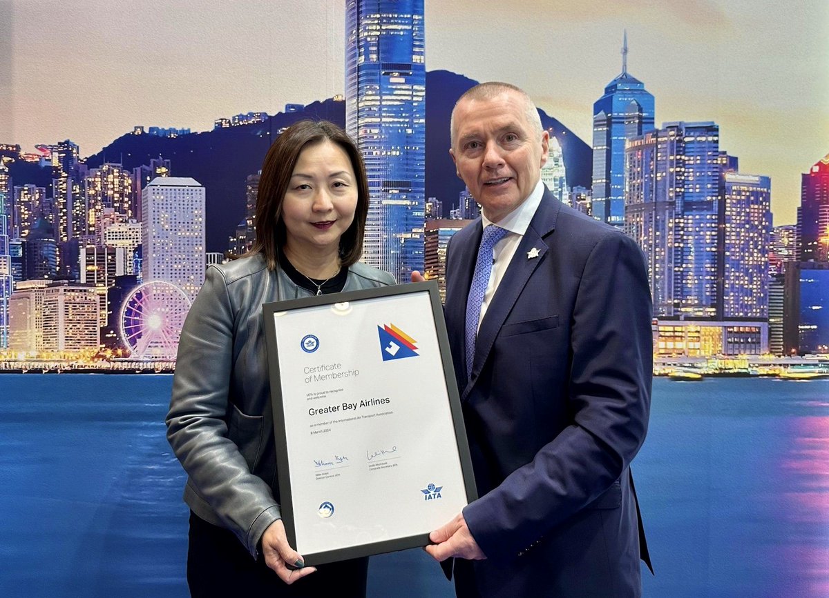 Welcome 👋 Greater Bay Airlines to IATA's #airlinemembership!

A 🇭🇰 based carrier, it flies to popular destinations, incl. Tokyo, Osaka, Taipei, Bangkok, Manila & Seoul. Liza Ng, Greater Bay Airlines CEO received the membership certificate at #IATAWCS.  

bit.ly/3PvcEEL