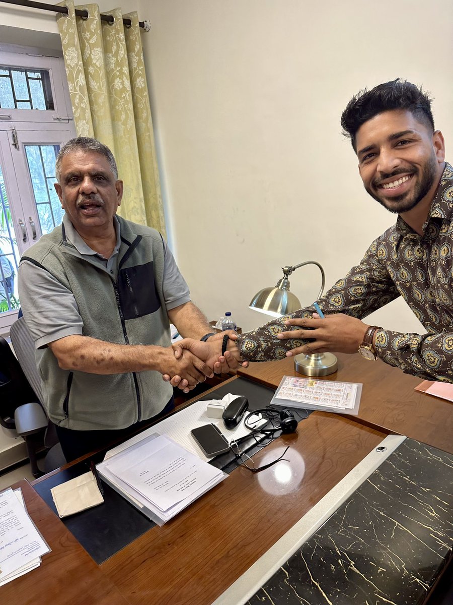 Santosh38725318's tweet photo. पैरामेडिकल के OA-DT-ECG को शुभकामनाएँ 🥳माननीय चिकित्सा मंत्री महोदया और चिकित्सा विभाग को धन्यवाद जिन्होने एक साल से चल रही 8 कैडरो कि  लंबित भर्ती मे से 3कैडरो को नियुक्ति देकर राहत प्रदान कि है ,मुझे पूर्ण आशा है पैरामेडिकल के मुख्य 2कैडरो LT-RT को भी जल्द से नियुक्ति देंगे https://t.co/PokGXKsH1s