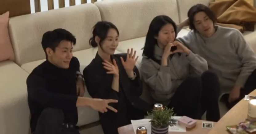 kikimontana22's tweet photo. Y'all can totally live together as a family🤣https://t.co/ELb8Amd1H0

#MySiblingsRomance #연애남매 #LoveSiblingsEP2 https://t.co/a5tSm8Pxf7