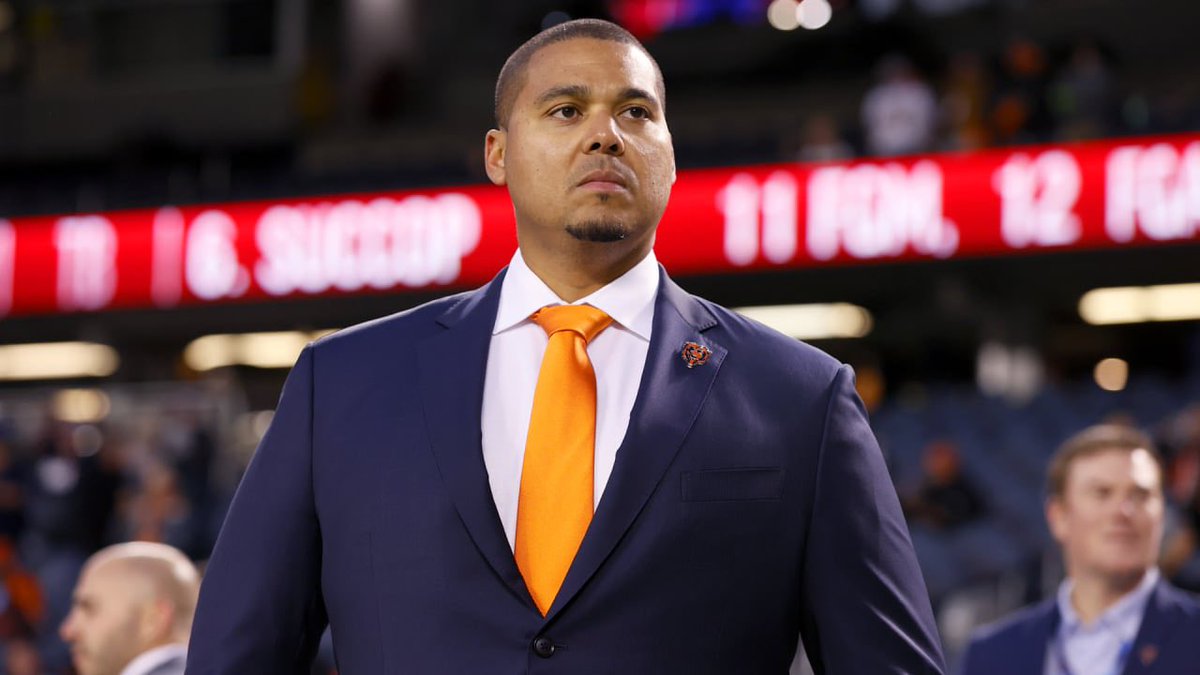 Panthers get:
Bryce Young

Bears get:
DJ Moore
Keenan Allen
Darnell Wright
Tyrique Stevenson
2024 #1 Overall Pick
2025 2nd round pick

Ryan Poles, MY GM!!!