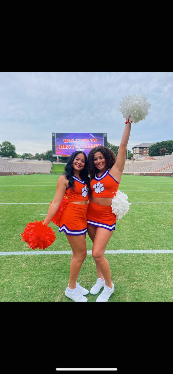 I still think it’s crazy we went from bad girls club to taking the bandshell together in a couple weeks <a href="/haleyyprice_/">haley</a>  I love you 🥹🥹