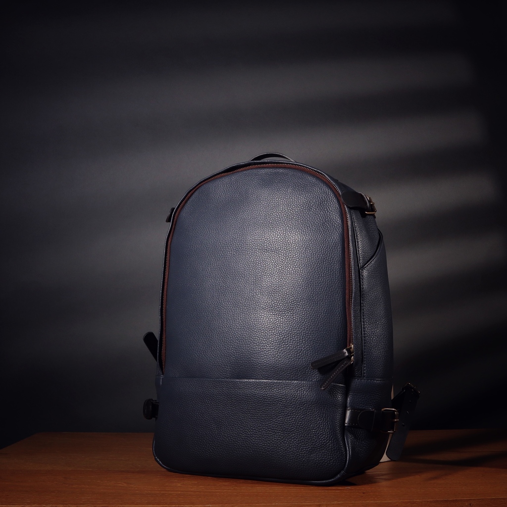 outbackworld's tweet photo. Experience luxury on the go with the Mustang Leather Travel Backpack. Crafted from genuine leather, its sleek design effortlessly transitions from work to weekend adventures. Fashion meets functionality in this must-have travel accessory. https://t.co/MFEObGVaBA