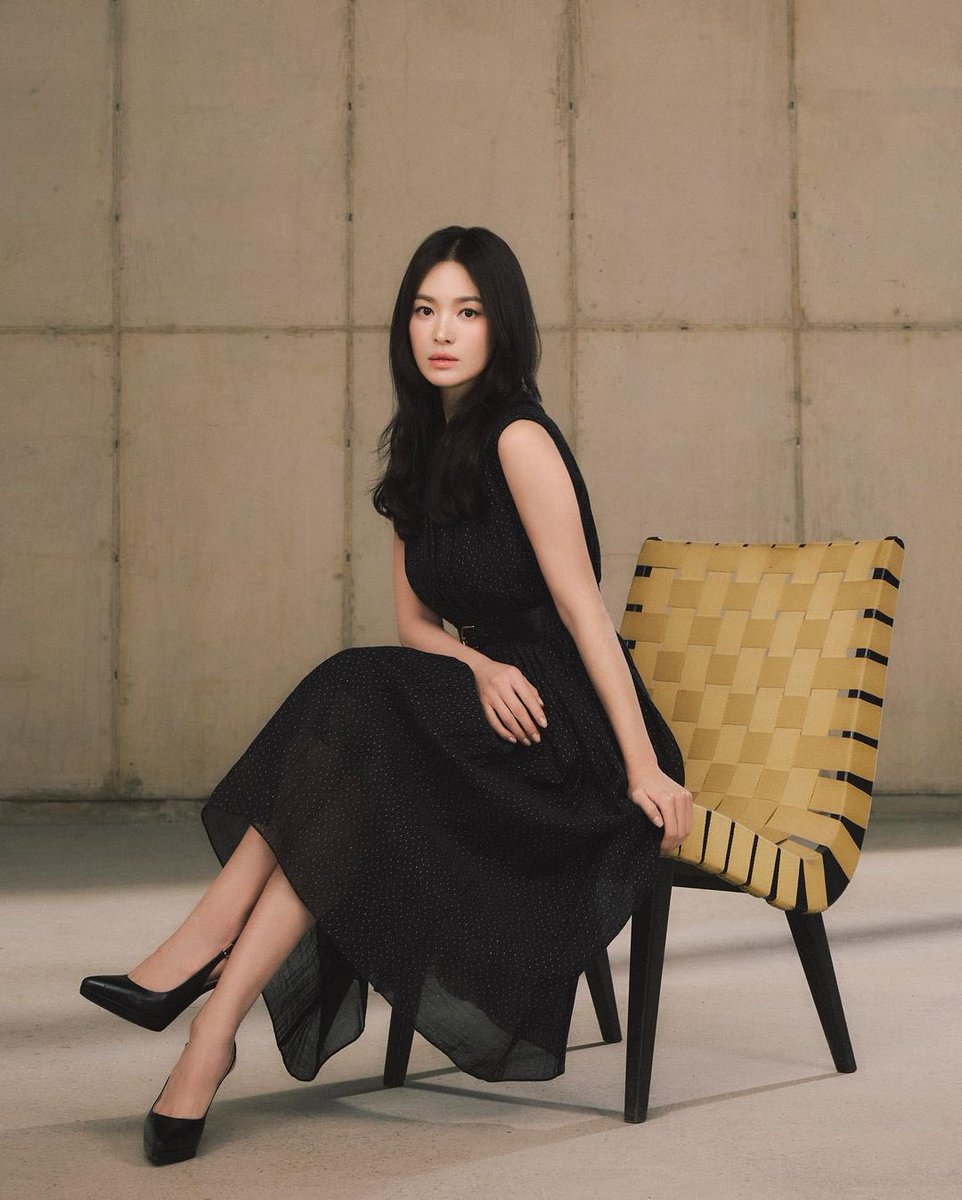 songhyekyo_THA's tweet image. [15032024] #SongHyeKyo IG update : kyo1122

For #michaachannel

สวยจึ้งสระอึ้ง สวยเหมือนลอยมาจากฟ้า

เป็นแบรนด์แอมที่ทำให้สินค้าดูแพงขึ้นร้อยล้านเท่า

😊😊😘😘

#songhyekyo #ซงฮเยคโย #송혜교 #kyo1122igupdate