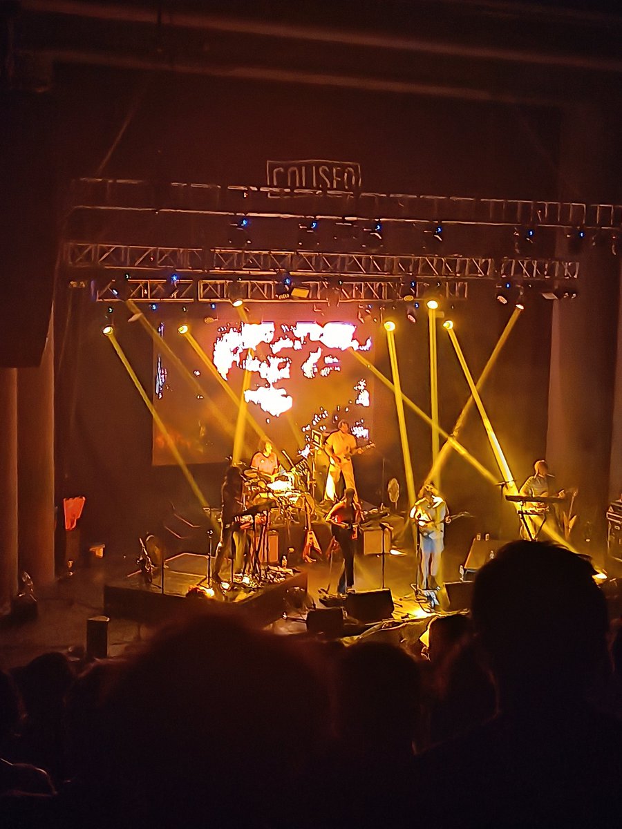 rbadillae's tweet photo. King Gizzard estuvo buenísimo 🤘 https://t.co/jkmTojPJiF