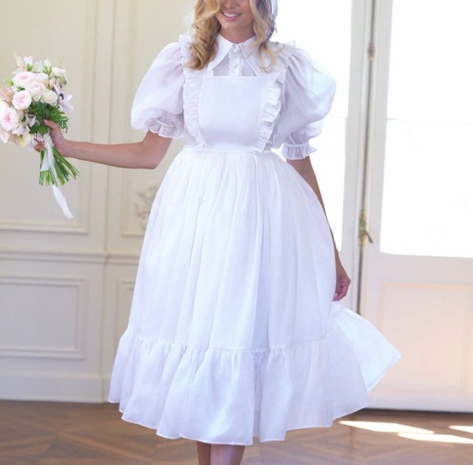 Imagine how demure I would look in this pastoral vibe. https://t.co/kKDaHrAjOo