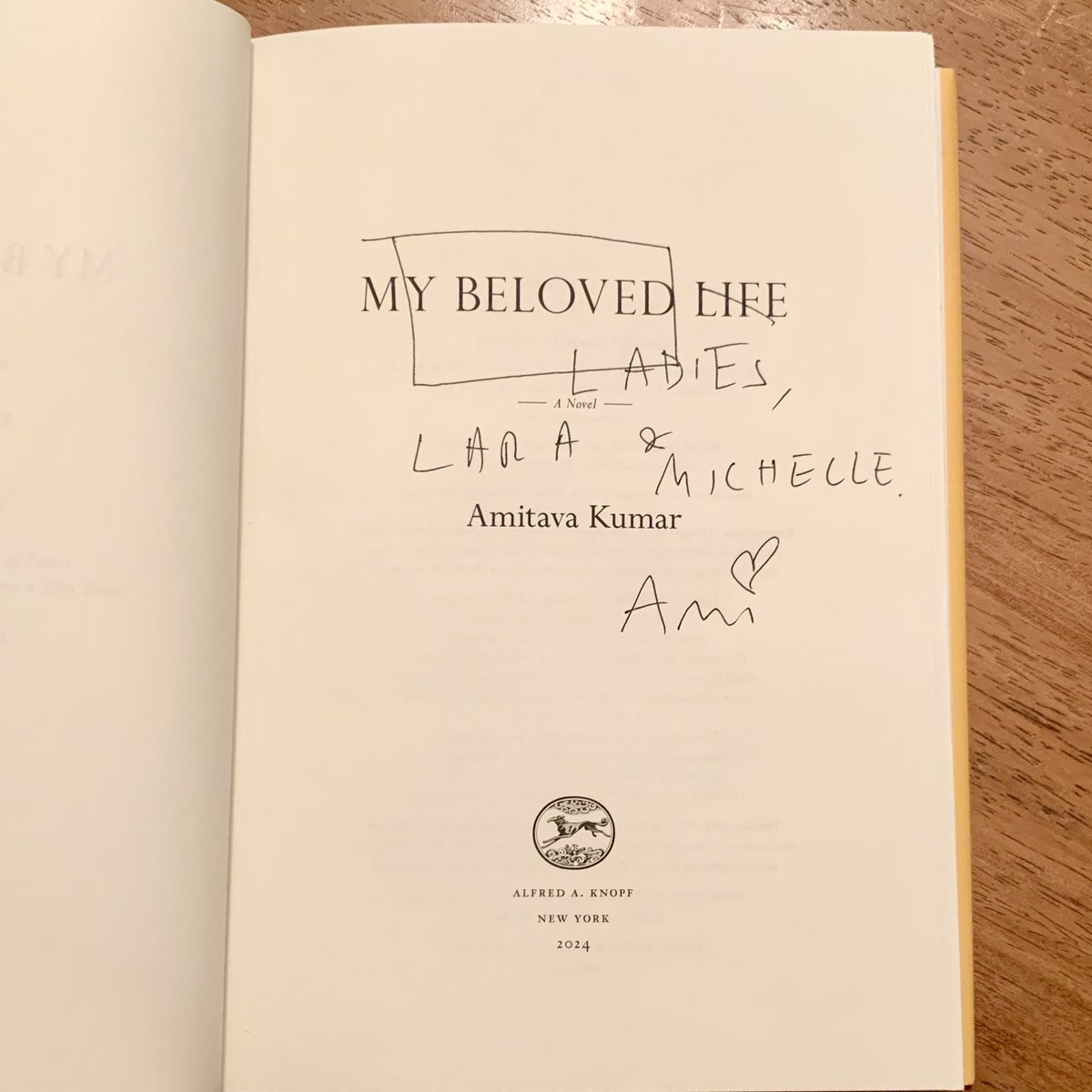 So great to celebrate the launch of Amitava Kumar's new book! I loved hearing about the inspiration behind the storytelling, and can't wait to dive right in. Congratulations, Ami!! 📚 @amitavakumar @OblongBooks : #keepreading #readwriteilovebookstores #mybelovedlife #cheers