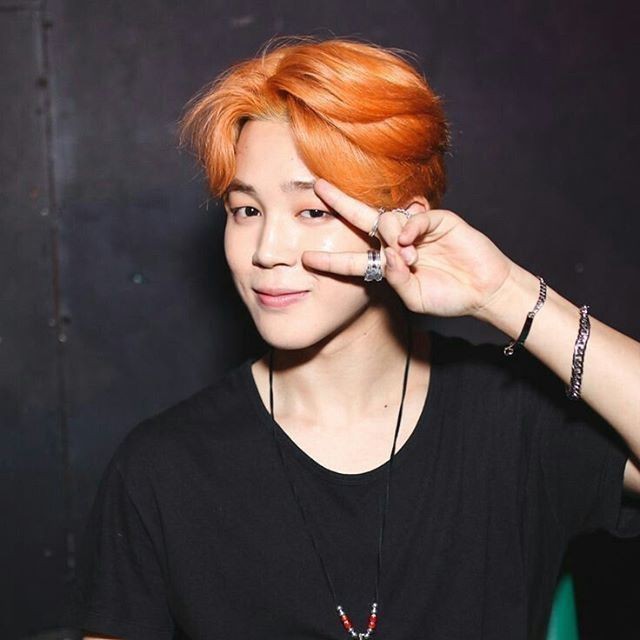 sweetharu_exe's tweet photo. 🎭 #vminau onde

Jimin e Taehyung caíram na mesma sala. Jimin é um garoto popular que gosta de criar personagens para ser amado.

Taehyung é um representante de sala que só quer cuidar dos avós.

Ou Jimin e Taehyung já iniciam o ano se desentendendo. https://t.co/dGb6wbUV2l