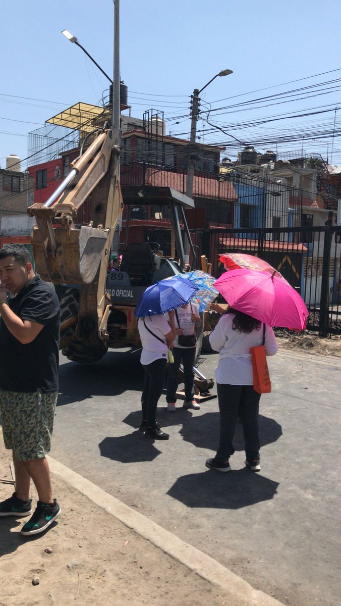 remaxbmichelle's tweet photo. https://t.co/Wjjr1Q4j3D
@delfinagomeza @Alerta_Ecatepec
@sapase_ecatepec @lopezobrador_ @SFP_mx @delfinagomeza  Tomas de agua clandestinas hechas por servidores públicos para huachicol en Jardines de Aragón https://t.co/3ZgKtvjBoV