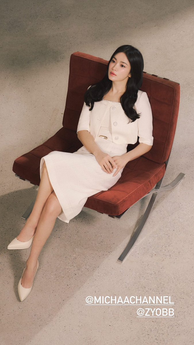 songhyekyo_THA's tweet image. [15032024] #SongHyeKyo IG story update : kyo1122

For #michaachannel

ขายของแบบจัดเต็ม…จุกๆไปเลย 👏🏻👏🏻👏🏻

ยอดเยี่ยมที่สุด

😊😊😘😘

#songhyekyo #ซงฮเยคโย #송혜교 #kyo1122igupdate