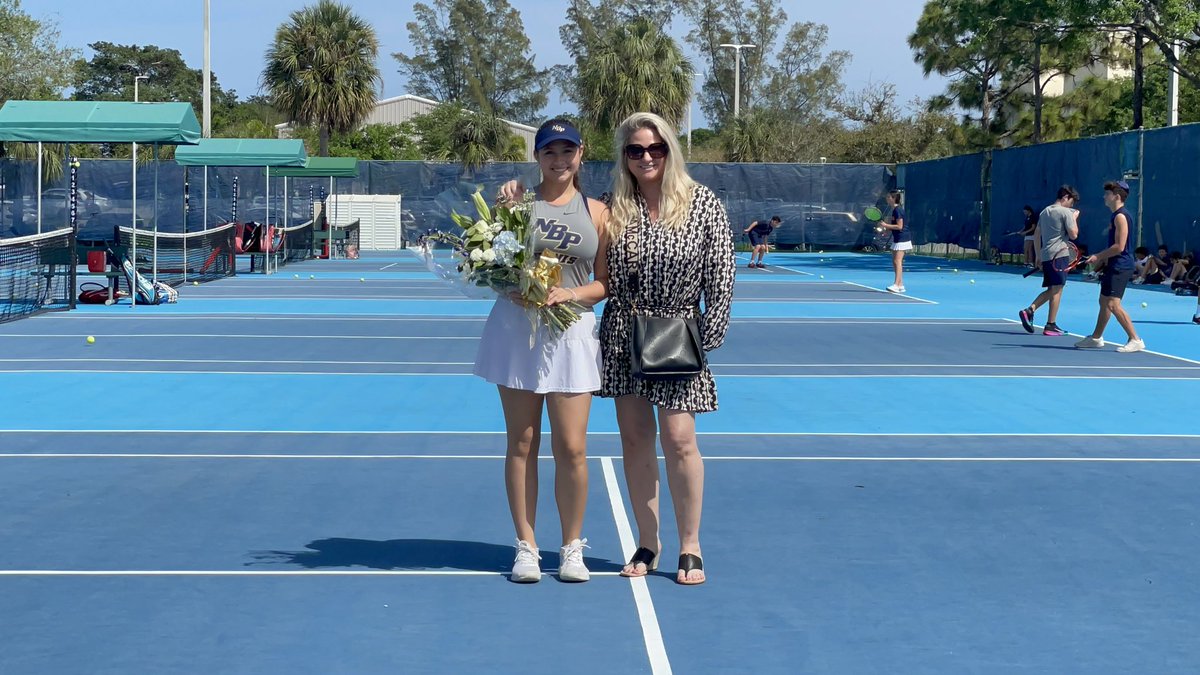 _alexisash's tweet photo. Tennis Team Senior Day was a success! I am very grateful to have been a Varsity member for two years. It is bittersweet to be soon leaving this team❤️🎾 https://t.co/VnhneAJqpH
