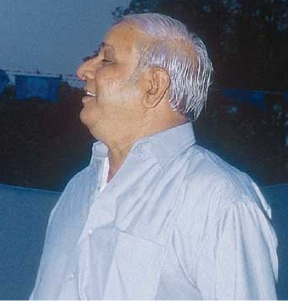 मान्यवर को जन्मदिवस पर आदरांजलि (15 मार्च, 1934 से 9 अक्टूबर, 2006) बामसेफ, डीएस4, बीआरसी, बीएसपी के संस्थापक , 1848 (जोतिबाफूले) से 1956 (बाबासाहेब) तक 108 वर्षों के मानवतावादी आंदोलन को आगे ले जाने वाले मान्यवर को भारत रत्न मिले !!