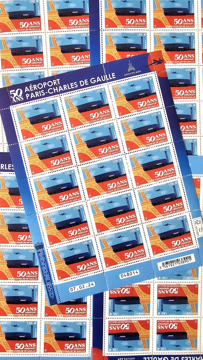 SegoleneHuchez's tweet photo. Premier Jour du #timbre des 50 ans de l'aéroport Paris-Charles de Gaulle 🛫
Ici la feuille de 15 timbres
Le document philatélique et son oblitération Premier Jour
@ParisAeroport @GroupeADP
@laurentalbaret @LPNews_IDF
@Berrezai @Gate7aviation
#Roissy #CDG #PaulAndreu https://t.co/09sg2Y73G2