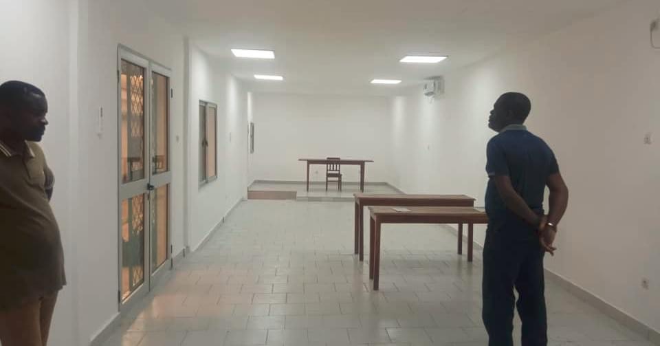 wcs_congo's tweet photo. Collaboration between Renatura Congo & WCS Congo through Ocean 5 program has refurbished IRSEN's conference room. A step towards enhancing local capacities in marine research & management in Congo. Let's protect our oceans! 🌍🐠 #WCS #Congo #MarineConservation #Ocean5 https://t.co/EQMfoGqtkZ
