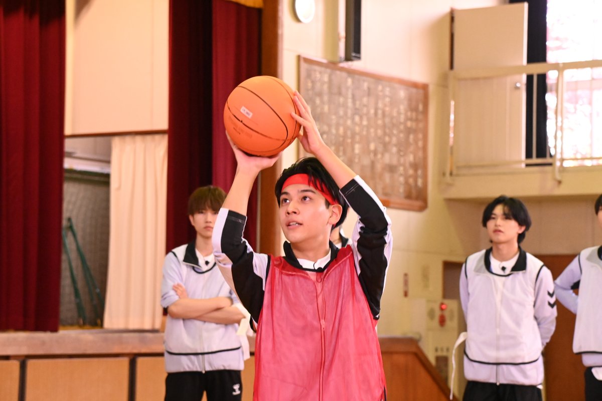 JJL_NEO's tweet photo. 次回の #ジュニラン エピソード24は、3/22(金)23:00～✨

皆さまから「もっと見たい‼️」というお声が多かったエピソードから未公開シーンを大放出します✨💨実はこんなシーンもありました🏀

ご視聴は動画配信サービス #SPOOX で👇12話セットまたは1話ずつ購入できます🙆
https://t.co/u0uerI9L6M https://t.co/Hbvmnavh7r