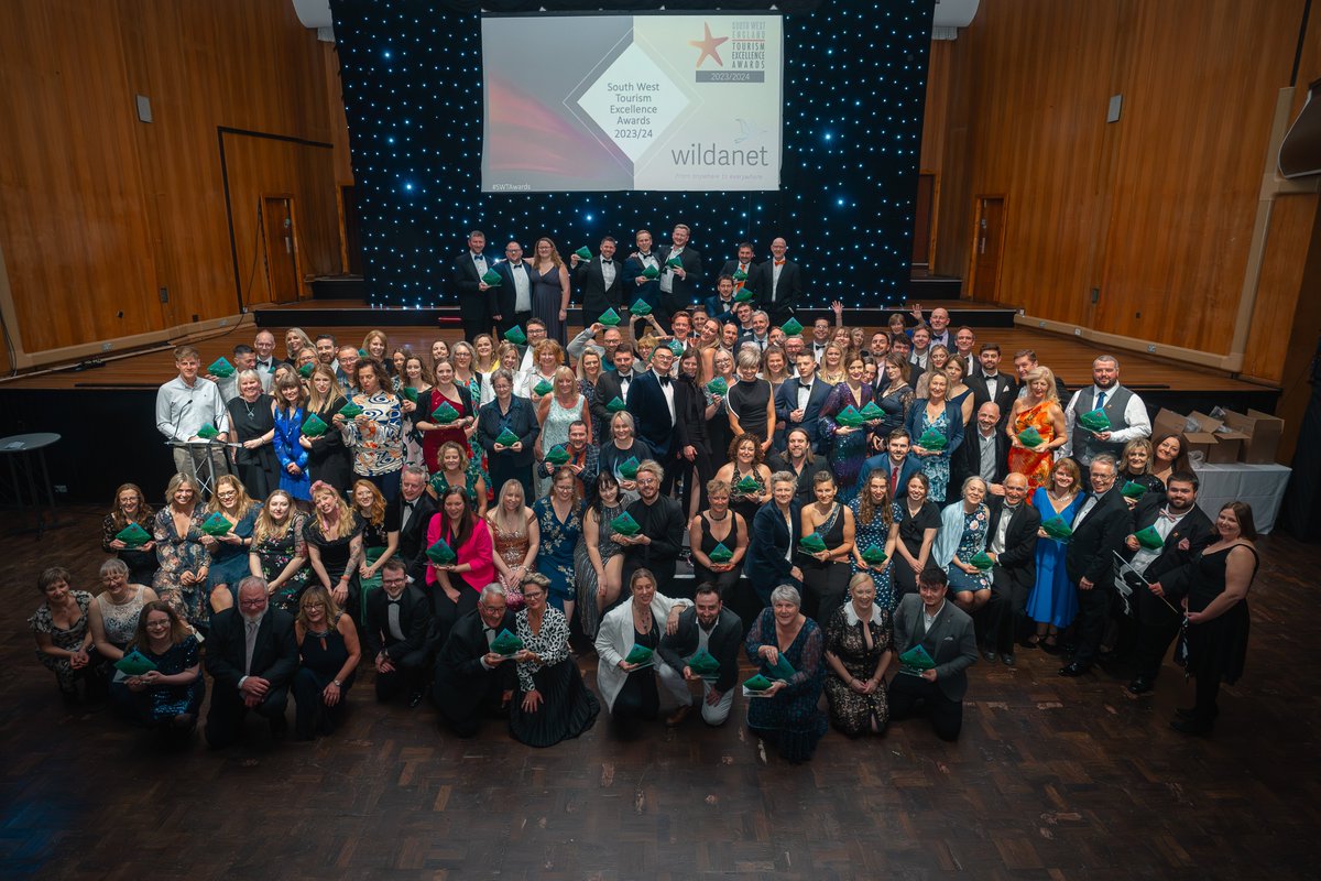 Congrats to all winners last night #SWTAwards Our AA Rated <a href="/OliveTreeBath/">Olive Tree Bath</a> <a href="/chriscleghorn/">Chris Cleghorn</a> best restaurant, <a href="/The_Pig_Hotel/">THE PIG</a> Harlyn Bay small hotel, <a href="/BoveyCastle/">BoveyCastle</a> large hotel, <a href="/Acorn_Inn/">Acorn Inn</a> best pub, <a href="/BowoodUK/">Bowood Hotel, Spa & Golf Resort</a> best spa <a href="/warehamforest/">Wareham Forest TP</a> best campsite &amp; thanks for supporting <a href="/HospAction/">Hospitality Action</a>