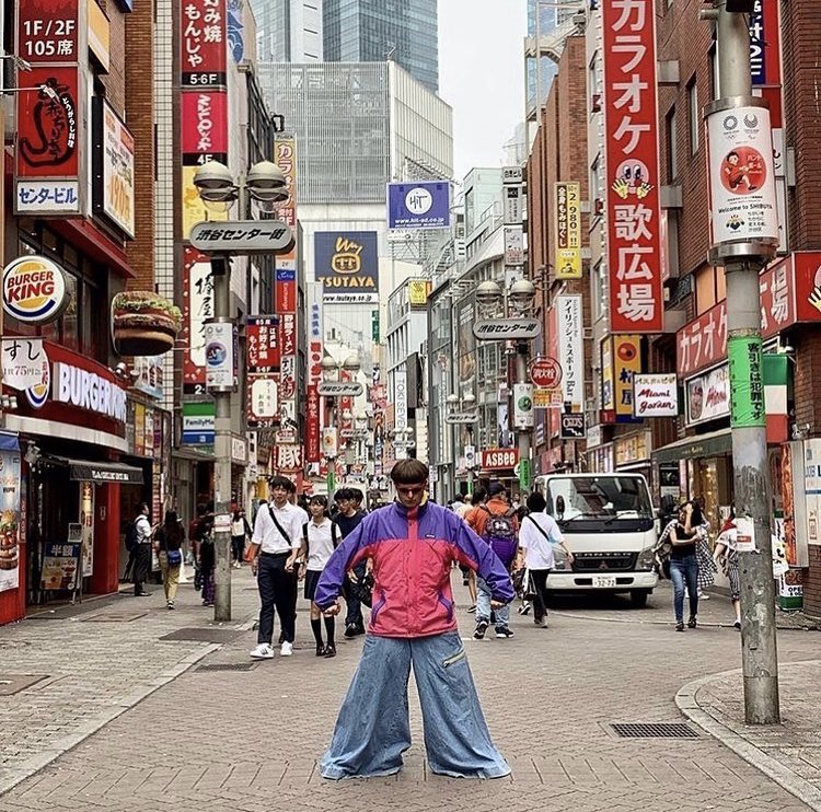 olivertreejapan's tweet image. プライベートで日本に旅行に来ていたり、遊戯王、ガンダムなど日本アニメのファンでジブリの絵を飾っていたりしているので来日の際はぜひ日本を楽しんでもらいたいですね☺️☺️

#olivertree #オリバーツリー