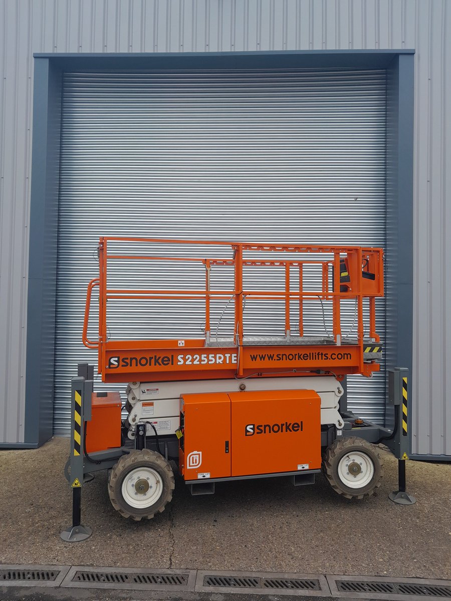 Another great install of a Roller Shutter Door for one of our customers, thanks to the Installations team for pulling this one out the bag!🤩

As always we've been supported by our Access Lift Provider <a href="/UphireUK/">Uphire</a>, without them our Installations would not go as smoothly as they do!