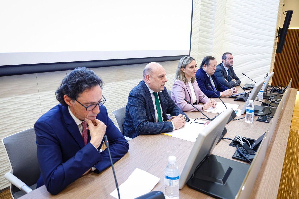 Arrancamos el Congreso Salud Mental y Envejecimiento organizado junto con Fundacion Atalaya y @hefame_es con el objetivo de trabajar de manera conjunta con los Colegios Profesionales para lograr mejorar la calidad de vida de las personas mayores con necesidades en Salud Mental.