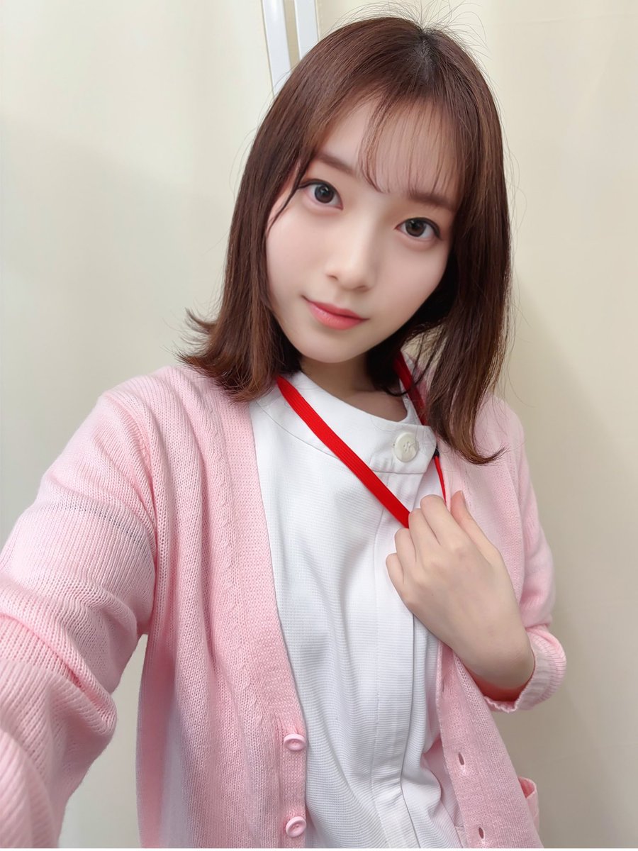 ema_hazuii's tweet photo. 変態看護師のえまから、

明日の20時に重大発表があります https://t.co/MvteUiJoPF