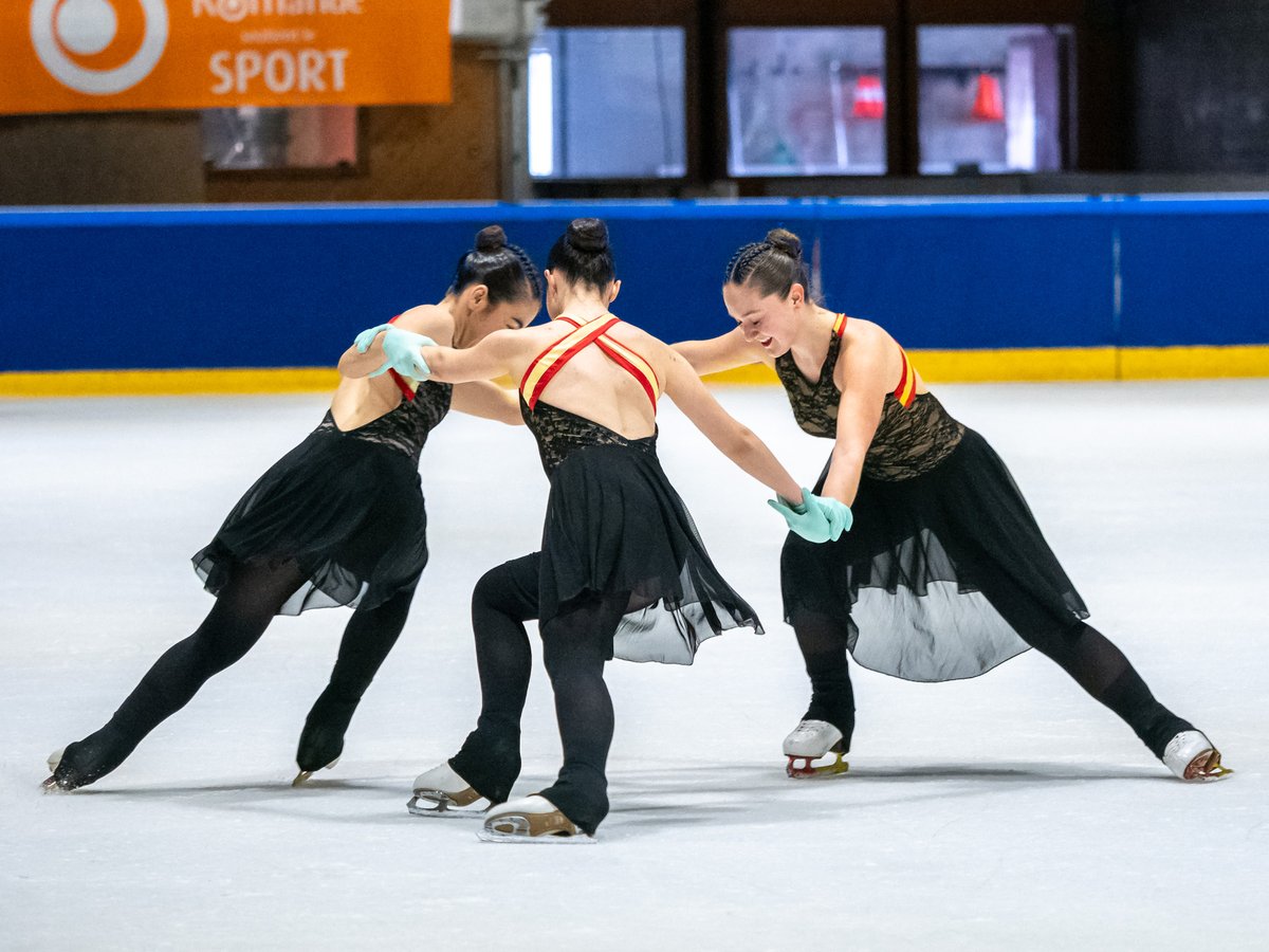 Hieloespanol's tweet photo. Hoy y mañana se celebra en Neuchatel 🇨🇭 el mundial júnior de patinaje sincronizado con la participación del Team Mirum (La Nevera)
🕟 Competirán hoy a las 16:30
📺 Canal YouTube de la ISU
https://t.co/rsH9uA5FmO
📸 Pedro Seguí para Hielo Español https://t.co/ViZoyBOsBF