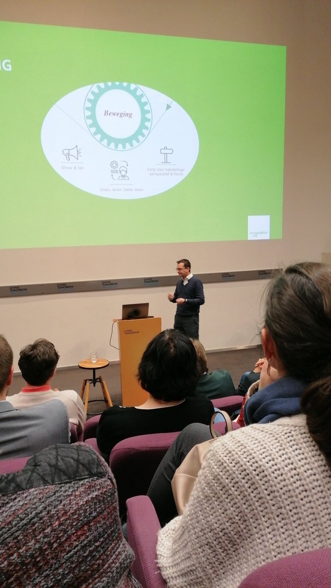 thomasdsp's tweet image. Vandaag slotevent van de Vlaamse Mobiliteitsvisie 2040 georganiseerd door @DepartementMOW en @TomorrowLab. Denken over mobiliteit gebeurt op alle bevoegdheidsdomeinen. We kunnen maar coherente beleidskeuzes maken als we weten wat onze collega&apos;s doen/denken. @FODMobiliteit