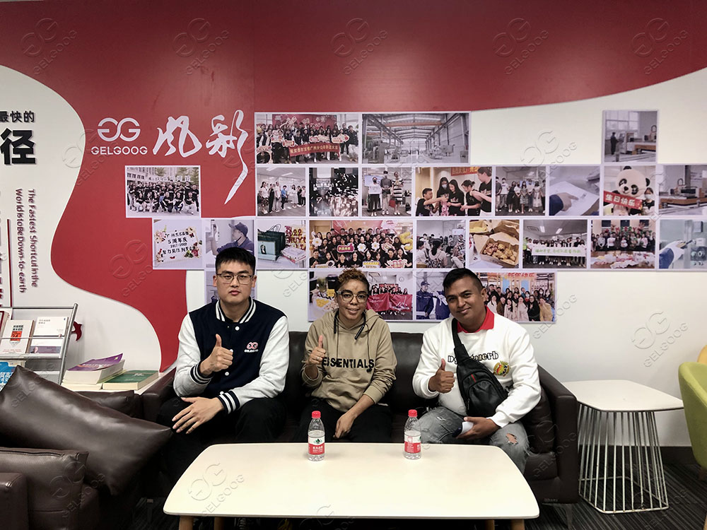 nutsmachinery's tweet photo. Our customer from #Madagascar visit our company to discuss business about the cocoa powder processing solution. #cocoapowder #cocoaprocessing
More details, visit: https://t.co/pnO3ieOg0s
Email: serena@machinehall.com
WhatsApp/Mobile: +8615515597212 https://t.co/tKN9Xw0z0M