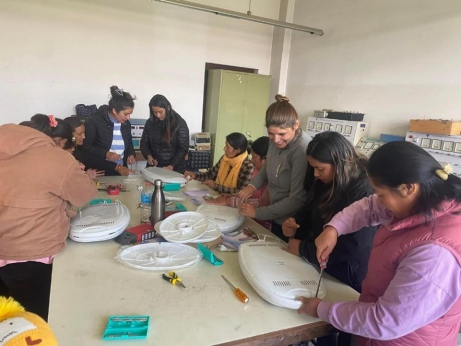 This new blog provides insight into recent Women Awareness Centre Nepal (WACN) eCookstove #repair training which proved to be a win-win for the electric cooking (#eCooking) supply chain in #Nepal. Read more: mecs.org.uk/blog/wacn-ecoo…