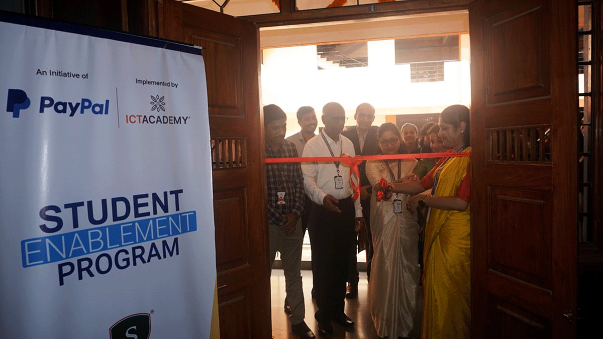sahyadri_campus's tweet photo. Dr. Injaganeri emphasized the institution's commitment to women's advancement, while Dr. Bekal highlighted the collaboration between the ICT Academy and PayPal, promoting diversity and inclusivity in tech.
#womenempowerment #ictacademy #diversitytech #paypalpartnership #sahyadri https://t.co/3NgzcKWzmc