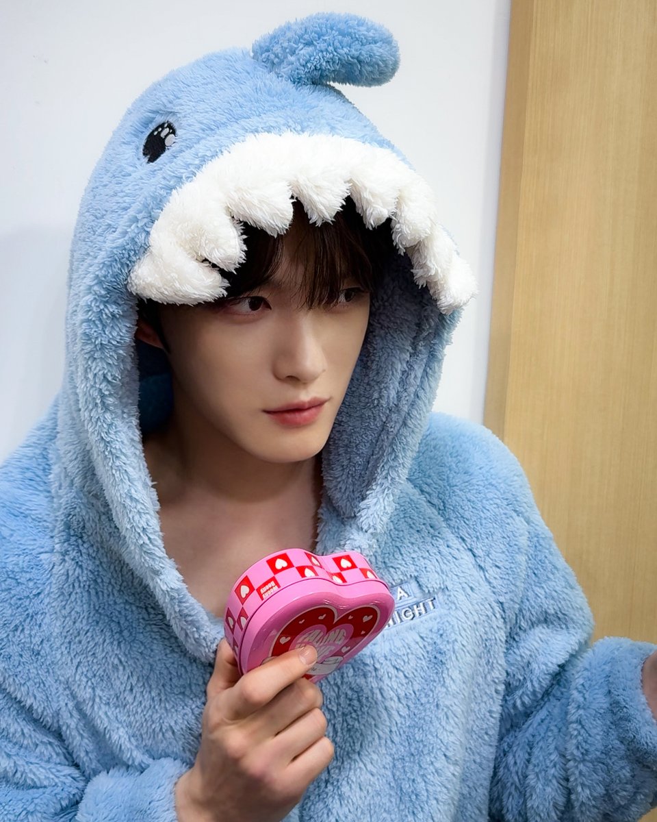 inkodeofficial's tweet photo. 🎁[#이벤트] [#EVENT]
𝐇𝐀𝐏𝐏𝐘 𝐖𝐡𝐢𝐭𝐞 𝐃𝐚𝐲 𝐄𝐕𝐄𝐍𝐓

🦈💚아기 상어 재중군 사탕을 받는 베이비스는?
🔗 https://t.co/0p30u2BHhk

#베이비스_김재중마음에_너있다
#김재중이_남친인_세계관의_베이비스
@bornfreeonekiss -`♥´-
#김재중 #재중 #Kimjaejoong
#ジェジュン #金在中 #J_JUN
#인코드 #iNKODE
#화이트데이 #WhiteDay