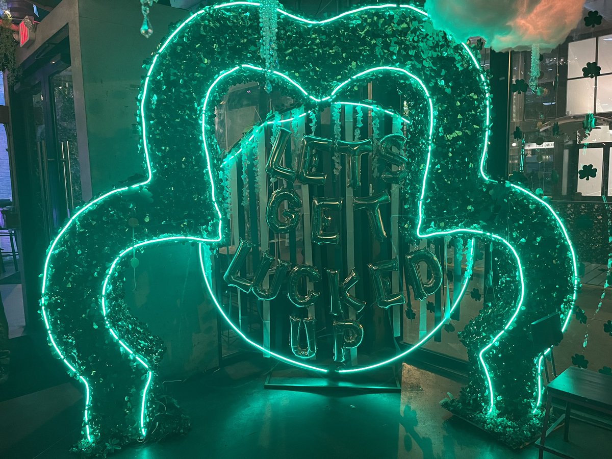 Lucky charms or an @NBCPhiladelphia Guinness? Maybe both. 🤷‍♂️ Green Elephant at 15th and Locust. Happy early St. Patrick's Day! ☘️