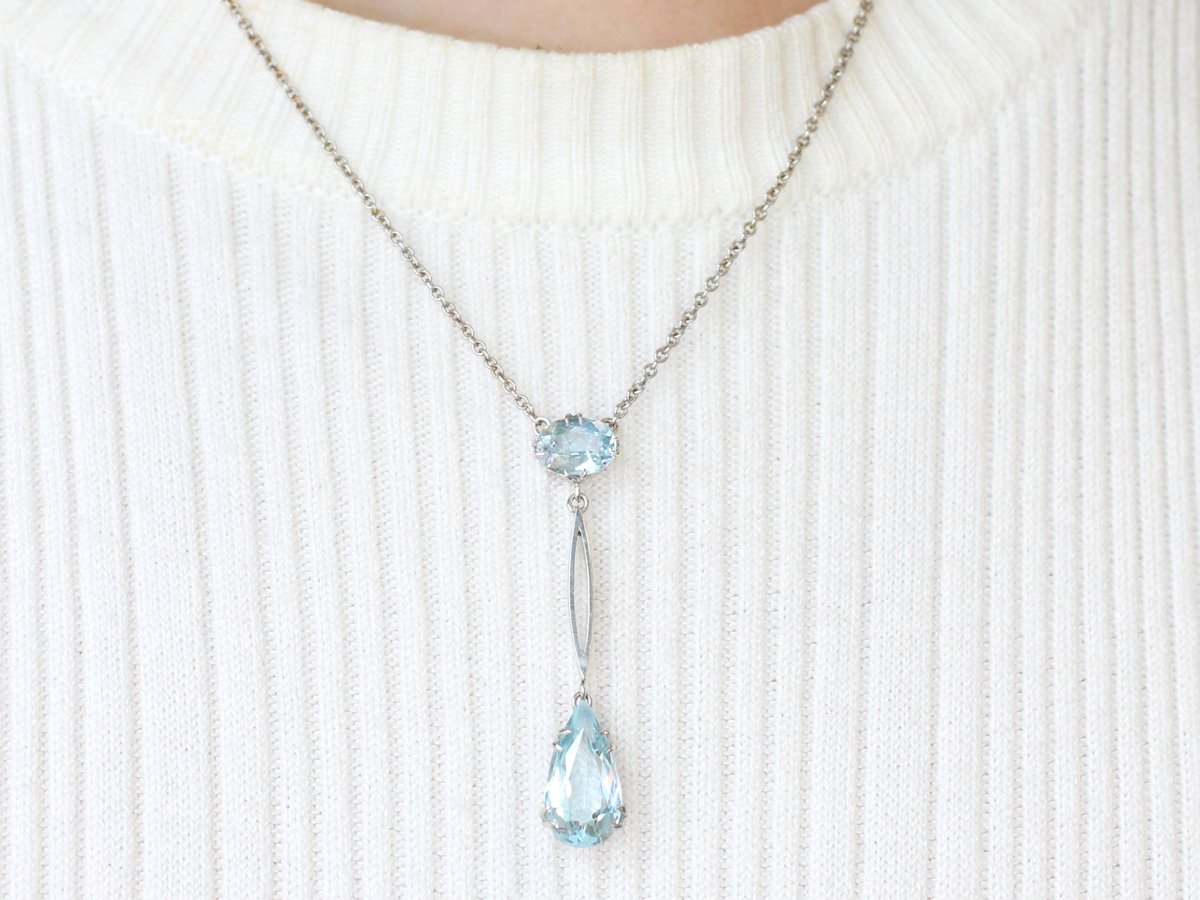 Add a touch of sparkle to any outfit with a gemstone pendant. #pendant #necklace #vintagejewellery