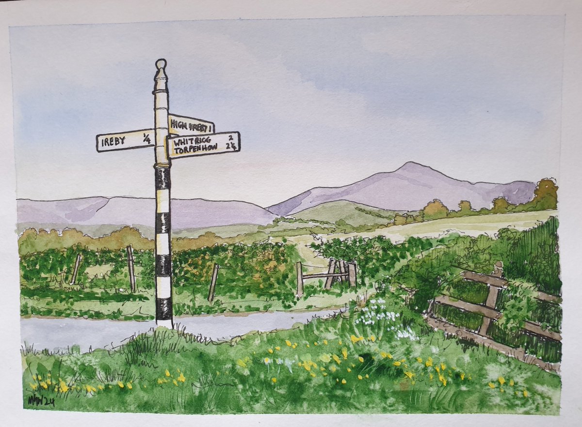nottsbatman's tweet photo. A finger post with a view! #FingerPostFriday #LakeDistrict https://t.co/BJgk844zgl