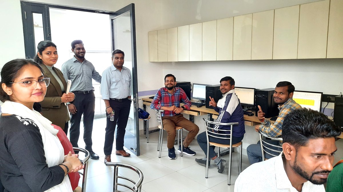 SarthakEducati2's tweet photo. Mr. Avinash Kuldeep, Deputy Vice President of CSR at IndusInd Bank, visited to the Sarthak Global Resource Center in Gurugram. Mr. Avinash particularly through interactive experiences such as the Ability Museum & "Vision in the Dark" experience.
@MyIndusIndBank
#supportsarthak https://t.co/r0IvB20ksY