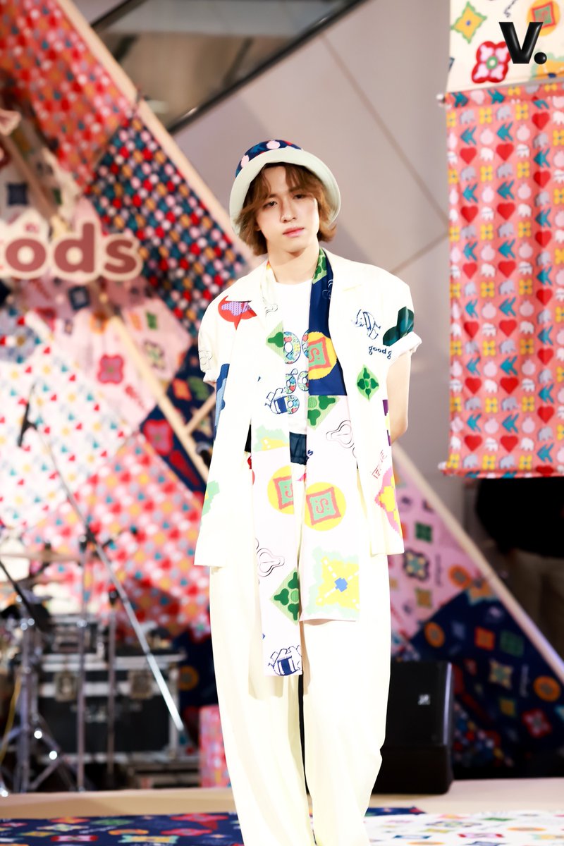 ivtyou's tweet photo. ISSUE boii :)
15.03.24
V.

Victor GoodGoods x ISSUE 
#GoodGoodsxISSUExPROXIE 
#PROXIEVictor
#PROXIEth️ https://t.co/Z4w2mK358V