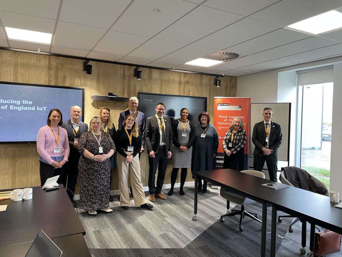 We’re delighted to welcome Sinead O’Sullivan and Ailsa Harris, Department for Education Director and Deputy Director for Institute of Technology’s to GKN’s Global Technology Centre! Today they will be taking a tour and meeting students! @educationgovuk @GKNAero @UCWeston