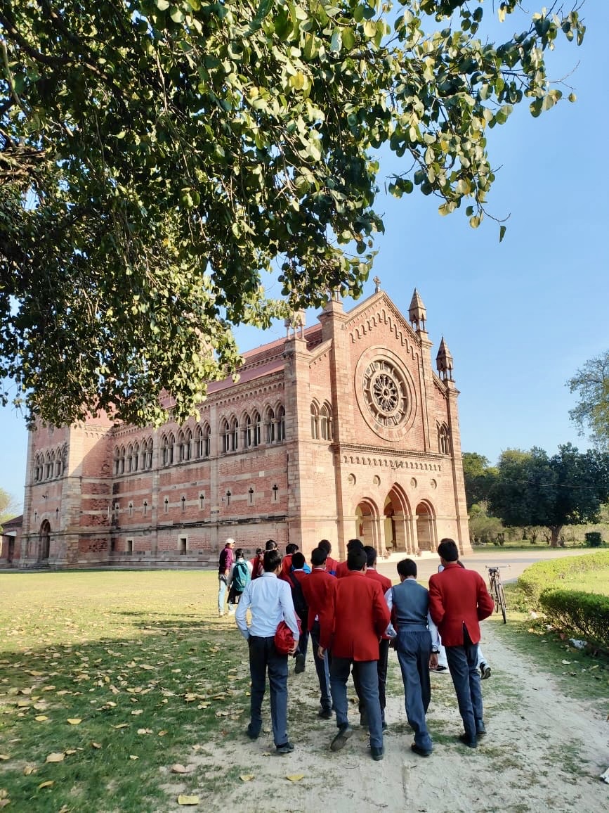 KanpurDarshan's tweet image. Sheiling house School trip - #kanpurdarshan
Students exploring historical and modern aspects of Kanpur 
#funwithlearning
Trip no.97
📍#soulschurch
#nanaraopark
#lightandsoundshow

@sheilinghouse_1958
#kanpur #kanpursmartcity #kanpurcity❤️