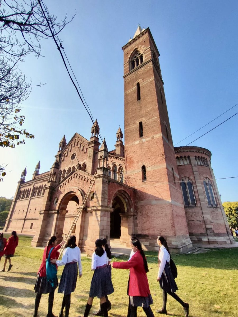 KanpurDarshan's tweet image. Sheiling house School trip - #kanpurdarshan
Students exploring historical and modern aspects of Kanpur 
#funwithlearning
Trip no.97
📍#soulschurch
#nanaraopark
#lightandsoundshow

@sheilinghouse_1958
#kanpur #kanpursmartcity #kanpurcity❤️