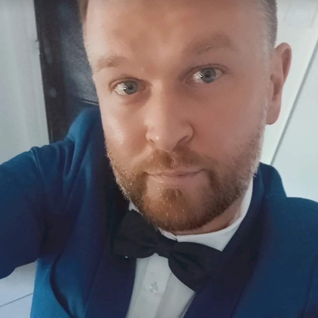 Bonne et belle journée a vous 😘😘