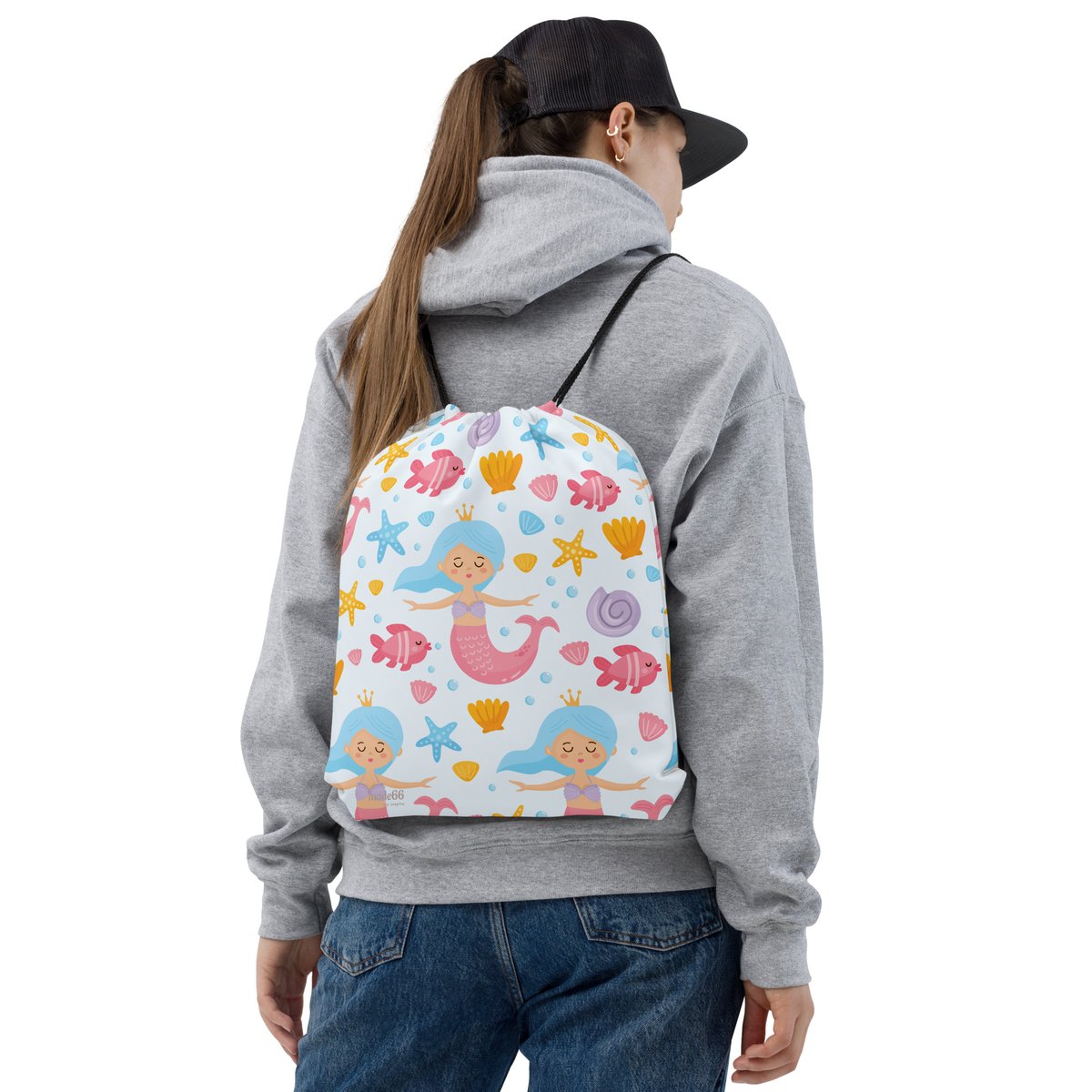 Die kleine Meerjungfrau – Kinder Turnbeutel mode66.de/produkt/die-kl… 
#mode66 #mode #fashion #shop #accessoires #decken #handtuch #handtaschen #kissenbezug