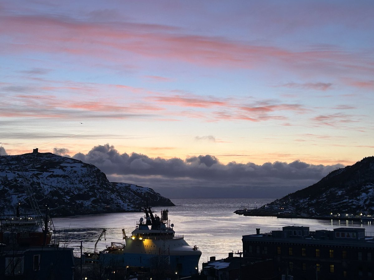 Sun rising #IdesOfMarch #NunneryHillView @destinationSJ @CityofStJohns @HospitalityNL @NLTweets @ParkscanadaNL @DowntownStJohns @HappyCitySJ @ExploreCanada @EastCoastTrail #yyt #nlwx