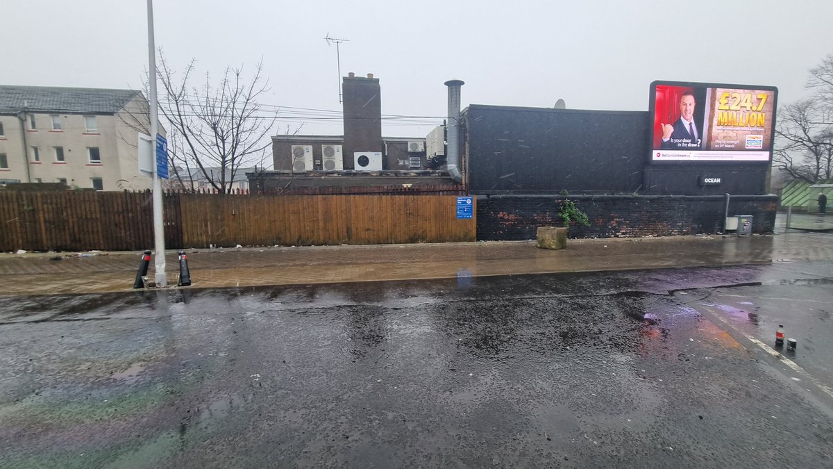 666sined's tweet photo. @edinhelp Good morning. Could some be organised to move this large block sitting in the middle of the road leading to the flats? https://t.co/O19WSO4FTn