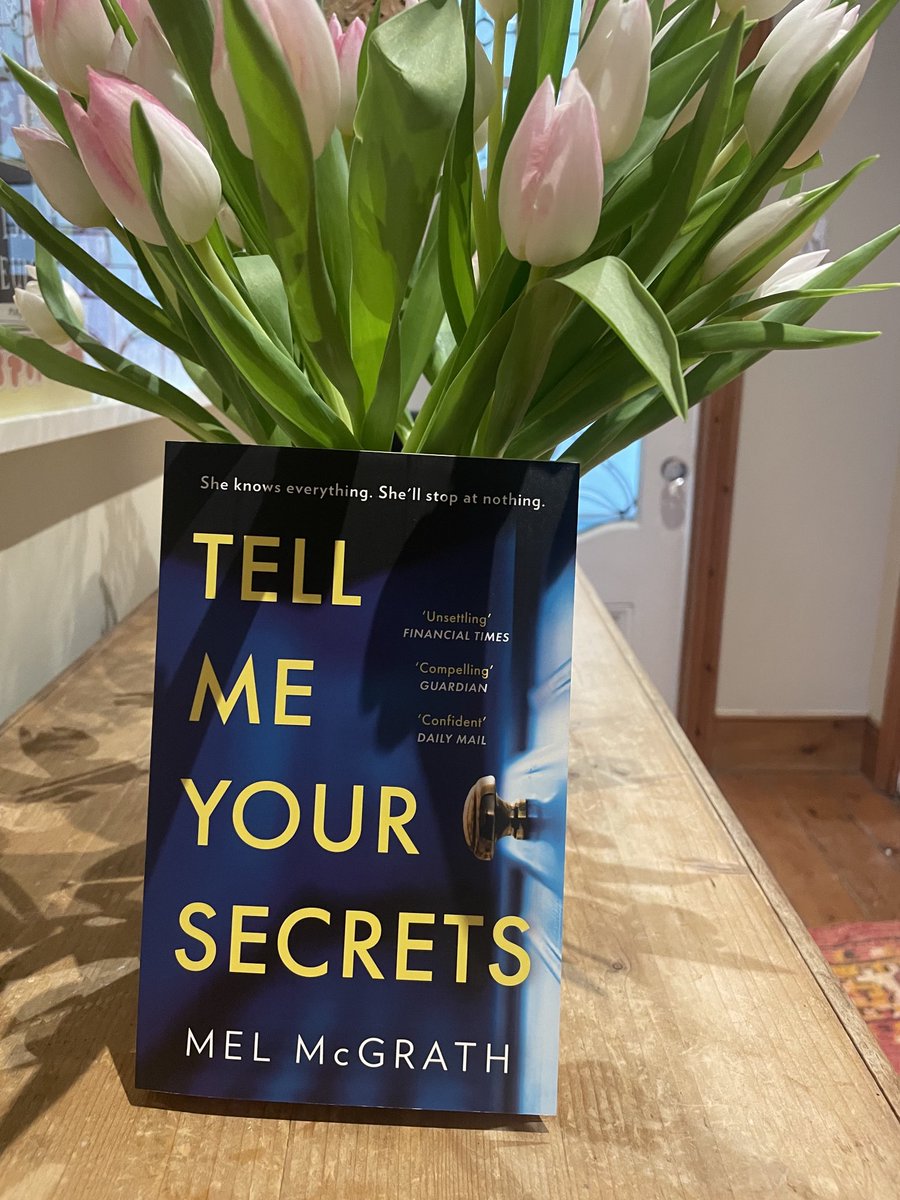 A sinister psychotherapist obsesses about her clients, written by a ……psychotherapist. Fill your boots people! Happy paperback pub to #TellMeYourSecrets and big thanks to ⁦@HQstories⁩ for helping bring this beauty to life.