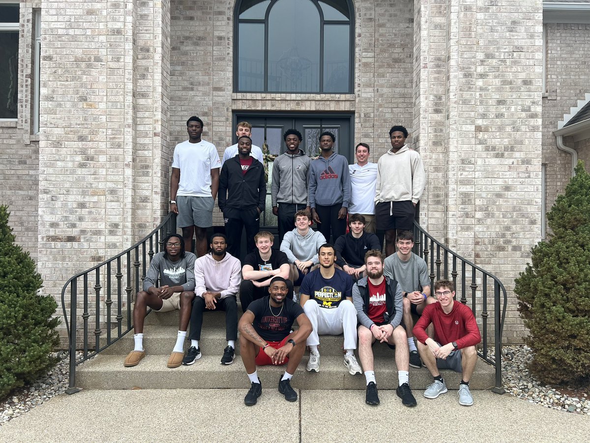 Paul Corsaro (@coachcorsaro) on Twitter photo Thanks to the Holubar Family for hosting our guys last night for dinner!
We appreciate the support!
Excited for tomorrow!
#FAMILY
<a href="/AllTwins/">Angi Holubar</a> <a href="/bartbart33/">Bartholubar</a> <a href="/AjayHolubar/">Ajay Holubar</a> Thanks to the Holubar Family for hosting our guys last night for dinner!
We appreciate the support!
Excited for tomorrow!
#FAMILY
<a href="/AllTwins/">Angi Holubar</a> <a href="/bartbart33/">Bartholubar</a> <a href="/AjayHolubar/">Ajay Holubar</a>