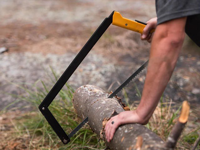 LAST_GEAR_japan's tweet photo. 日曜大工やDIYで使用するGEARにもこだわりを
【BOREAL24 KIT】
折りたたみ式、軽量で専用の収納ケースも付属しますので置き場所にも困りません。
災害時には倒木を切って薪を作ることも可能となっている優秀なGEARとなっております。
#LASTGEAR
#ZINMAQUE
#ノコギリ https://t.co/RKbb0R9e9w