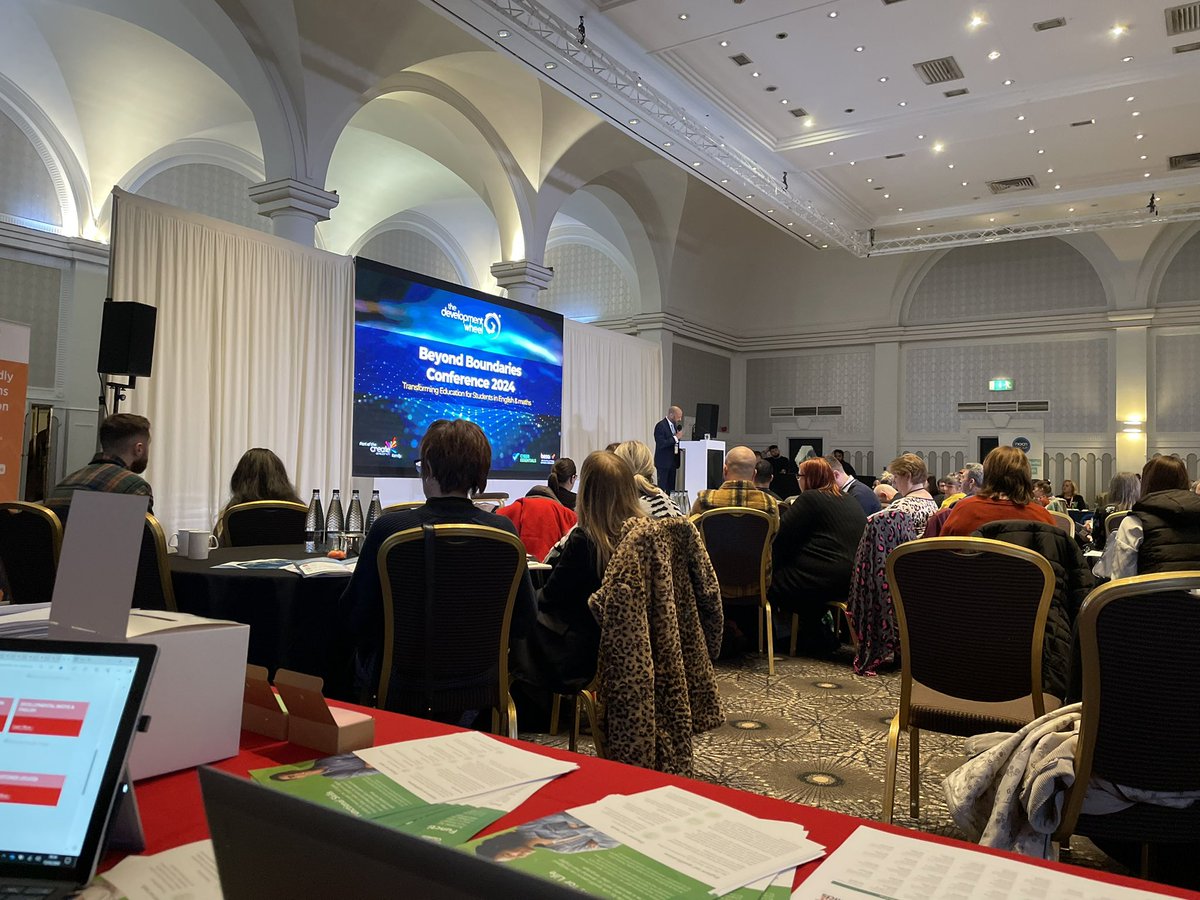 Functionalise's tweet image. An amazing experience, listening to @FloellaBenjamin reminding us about the importance of robust foundations at today’s #BeyondBoundaries conference. Transforming education for students in English and maths. Thanks to @CreateDevWheel &amp;amp; @jonnykayteacher #FunctionalSkills