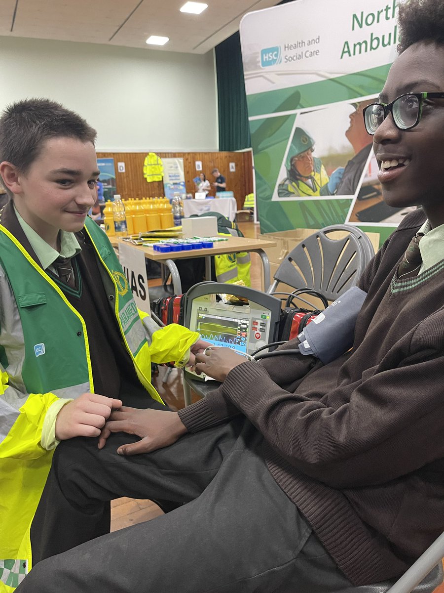 Delighted to be at @StLouisesCoEd for the annual careers fair where year 10 students will soon be making decisions about their GCSE subjects. Leah and Bobby were paramedics for the days taking obs for Charlie and Wesley under the watchful eye of our own @LaLaRoux222