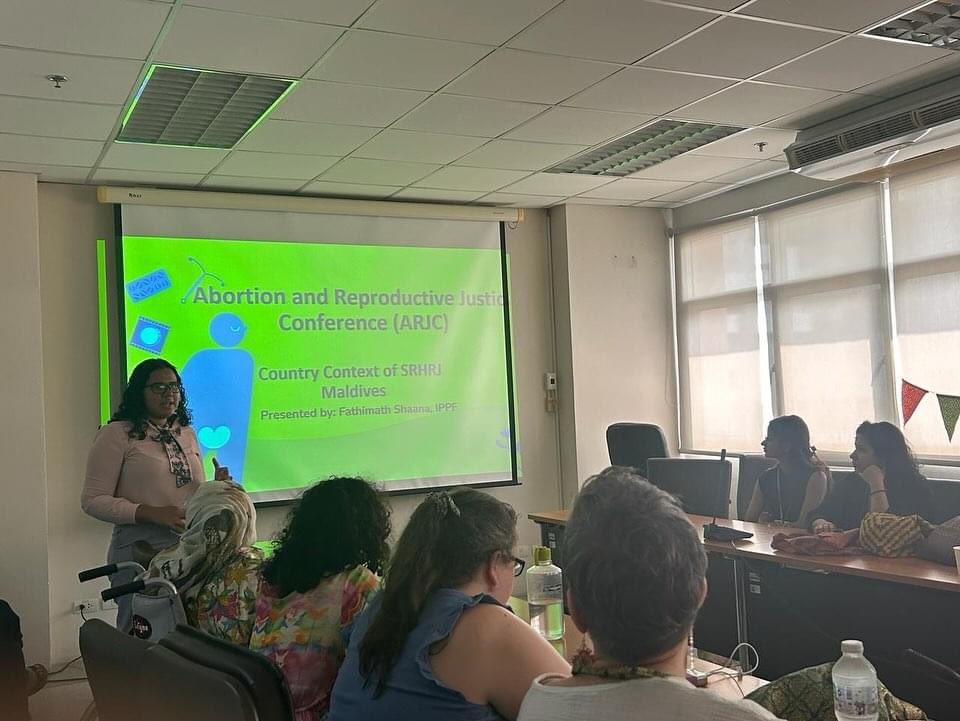 QKnitFoundation's tweet photo. Our Founder @sumit201991 represented us at the ARJC 2024 by Asia Safe Abortion Partnership @asapasia in Bangkok, Thailand.
1/2
#theqknit #queer #arjc #asap #abortion #asiapacific #advocacy #abortionrights #abortionishealthcare #asiasafeabortionpartnership #thailand #bangkok #asia https://t.co/wBTPCa6cJa