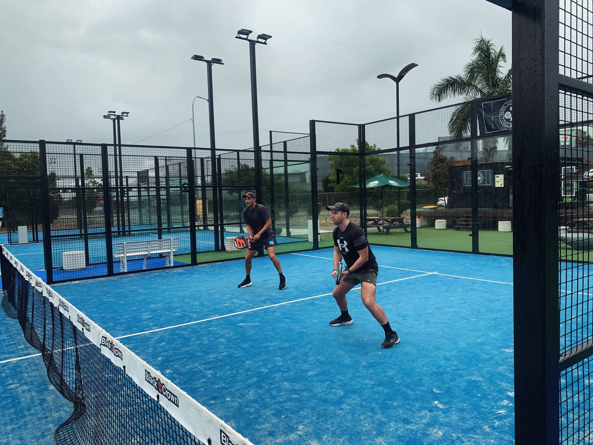 walshcee's tweet photo. Introduced the #Ballarat boys to #Padel on the Goldy. The #Grigg brothers dominating at the net. https://t.co/welR6yCBH9