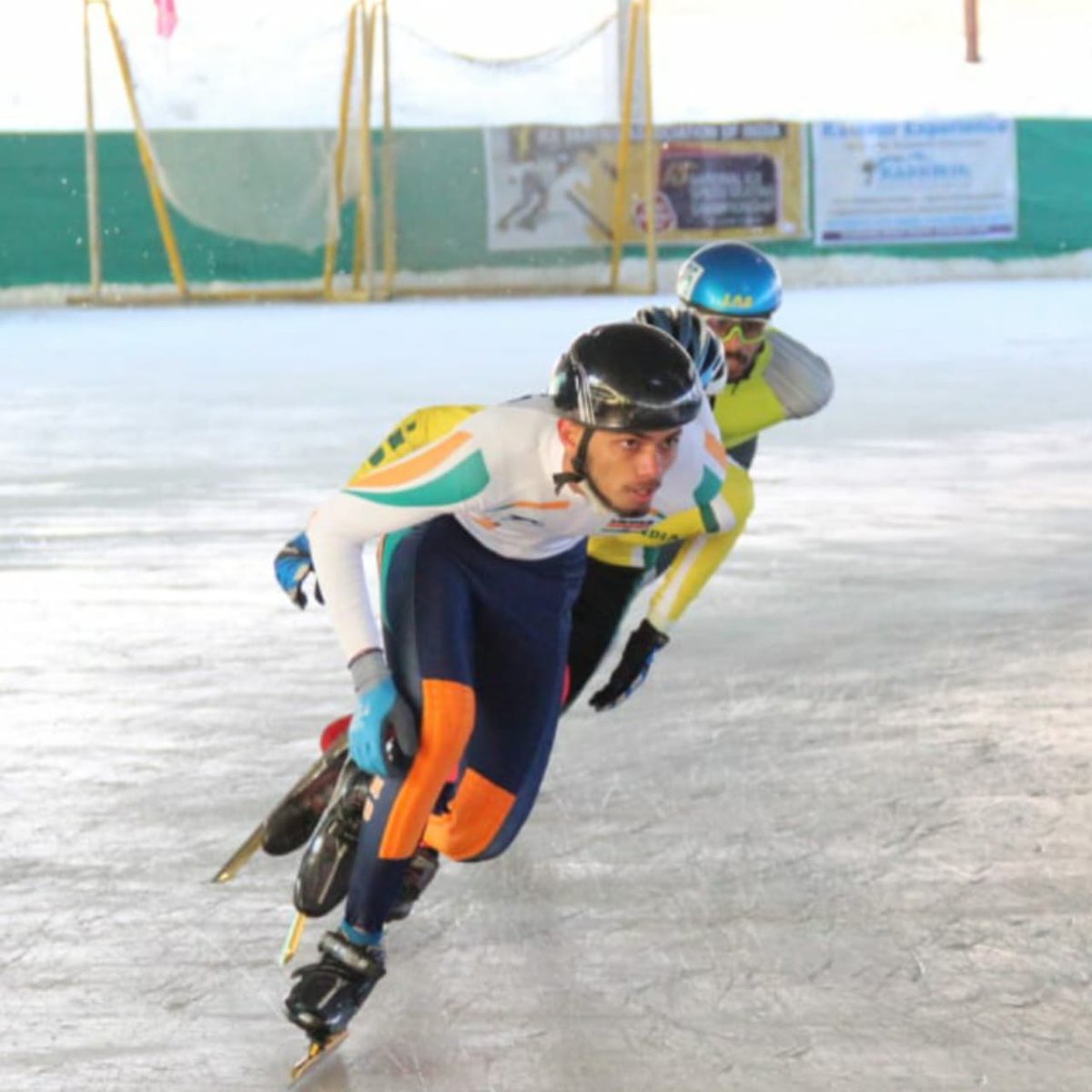 Incredible achievements at #KheloIndia Winter Games 2024! Supported by @BlueYonder & @IAHVOfficial, Omkara Yogaraj secured 🥇 in Speed #Skating Long Track 500m & 🥈 in Speed Skating Long Track 1000m. A proud moment for us!